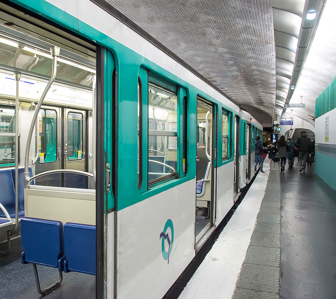 Traffic in the Paris metro will soon run more smoothly